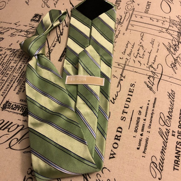 Michael Kors Green/LT Green Stripe Men’s Neck tie - Picture 2 of 4